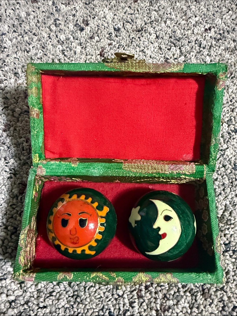 Vintage Chinese Baoding Balls Sun & Moon Meditation Relaxation Stress Chime Ball